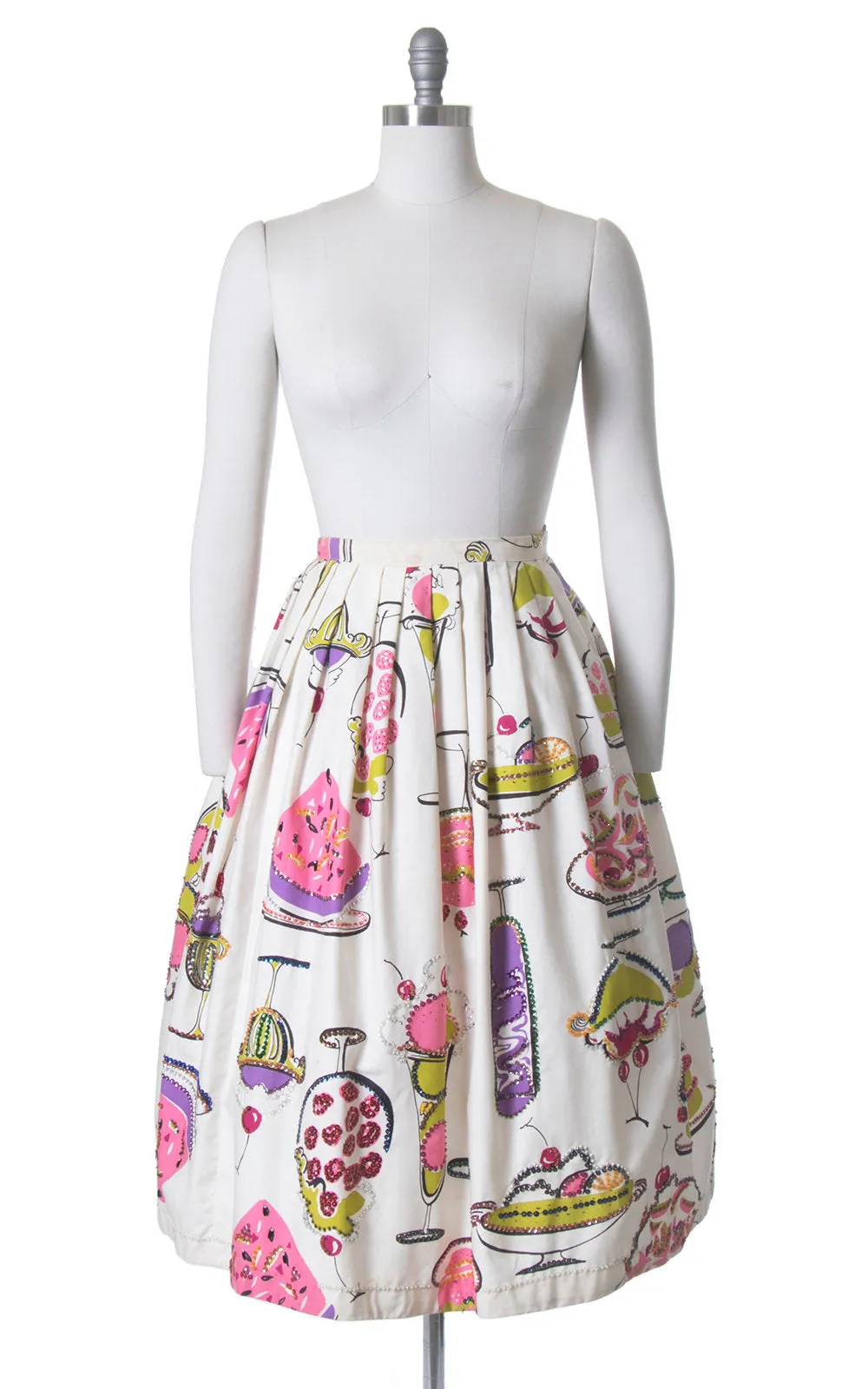 1950s Dessert Novelty Print Beaded Cotton Pleated Skirt | medium