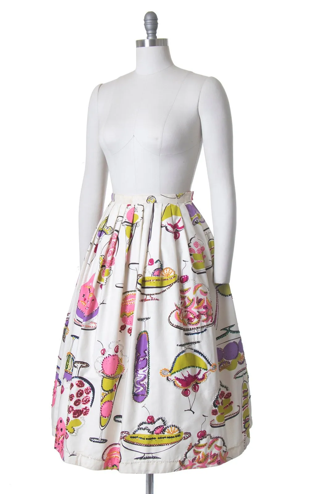 1950s Dessert Novelty Print Beaded Cotton Pleated Skirt | medium