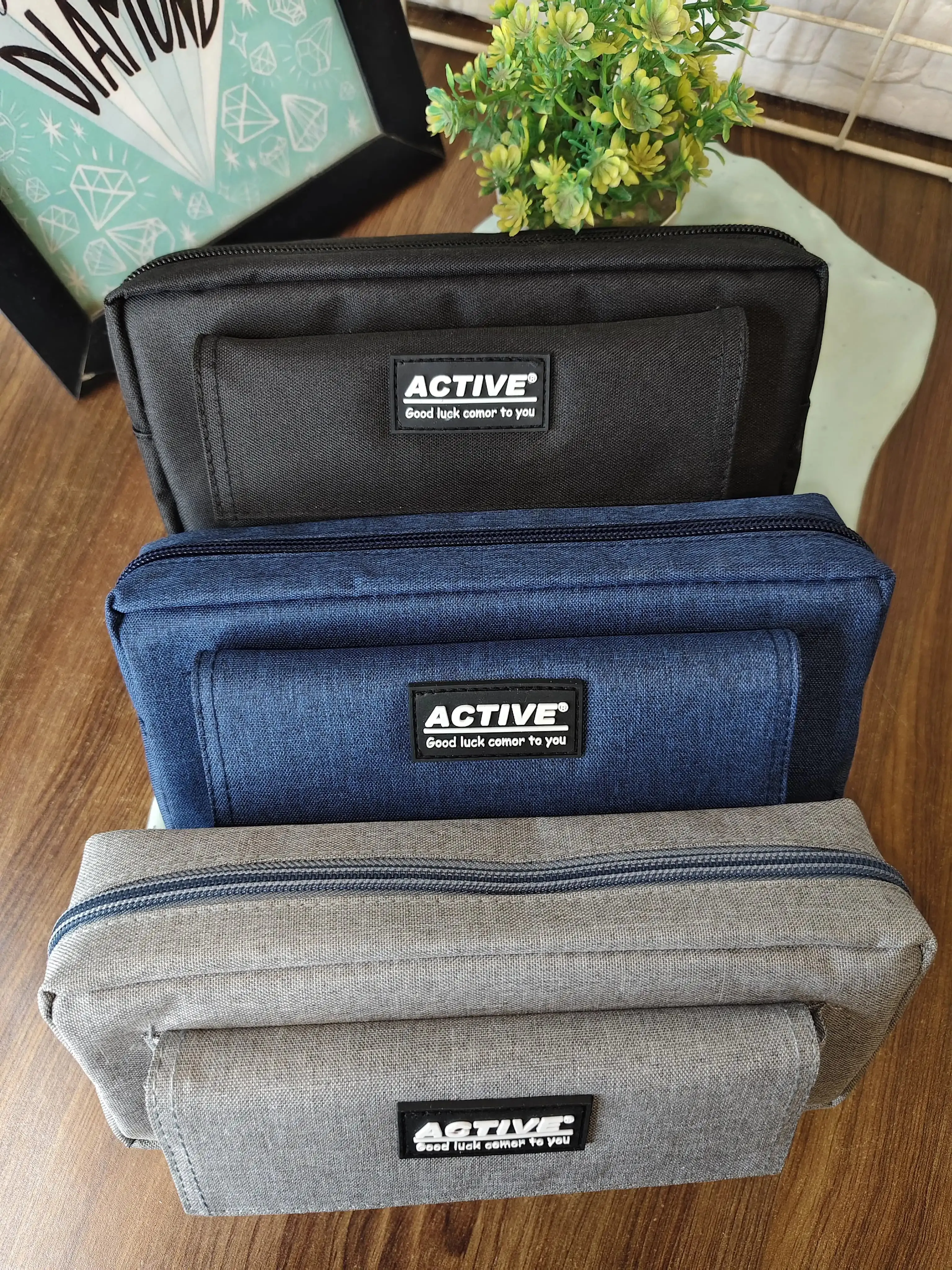 Active stationery pouches